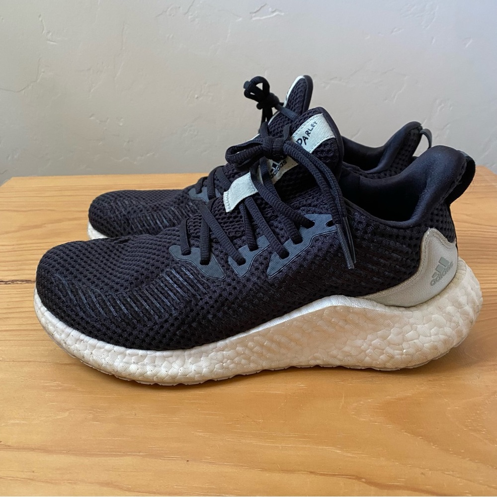 adidas Parley alphaboost navy women size 10